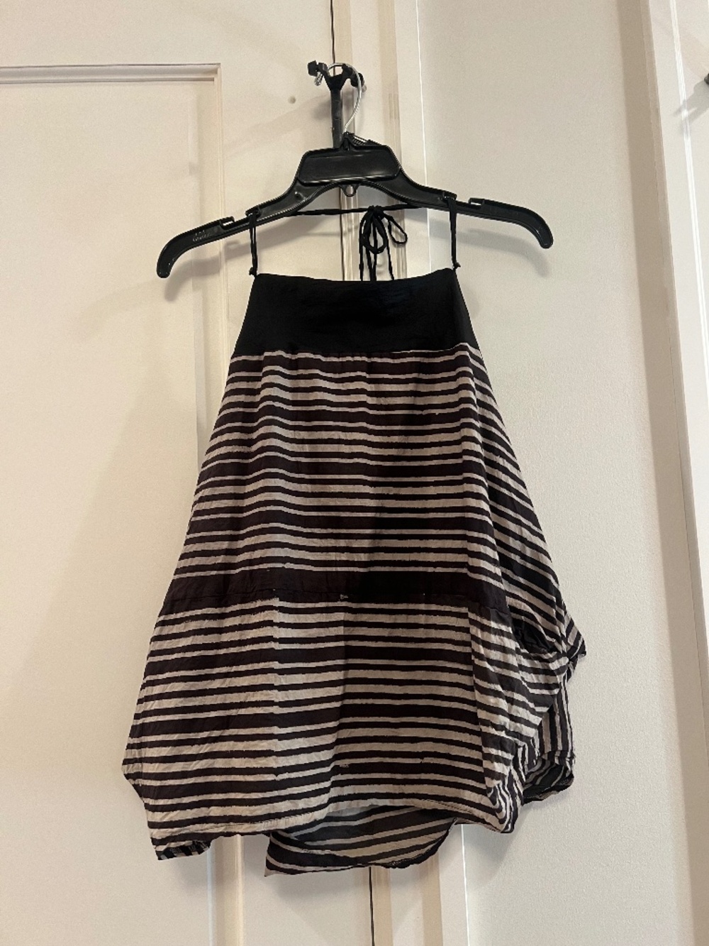 patterned halter balloon top